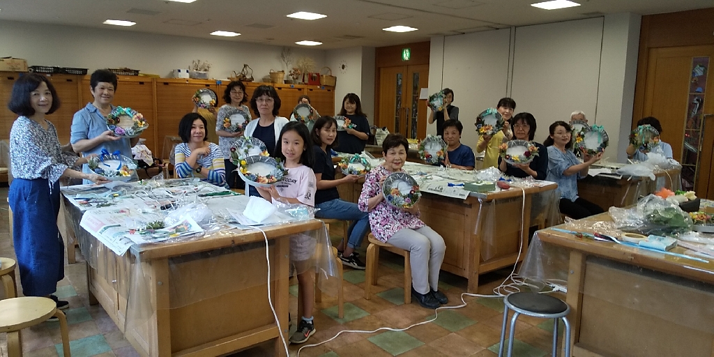 ハーバリウムレッスン鎌ヶ谷カルチャー(Atelier Flaulii)の講師紹介